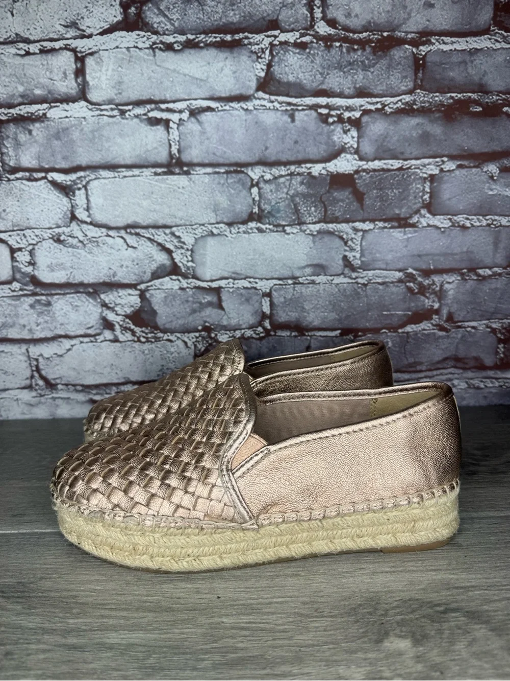 Sam Edelman selling sam